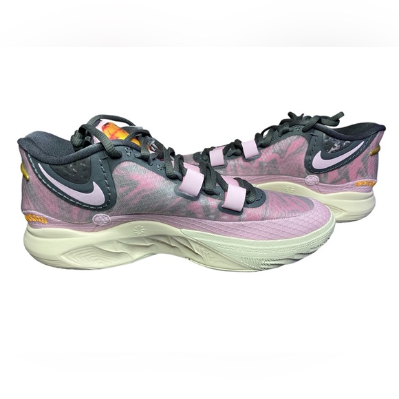 Nike Kyrie 8 All Star - Picture 4 of 7